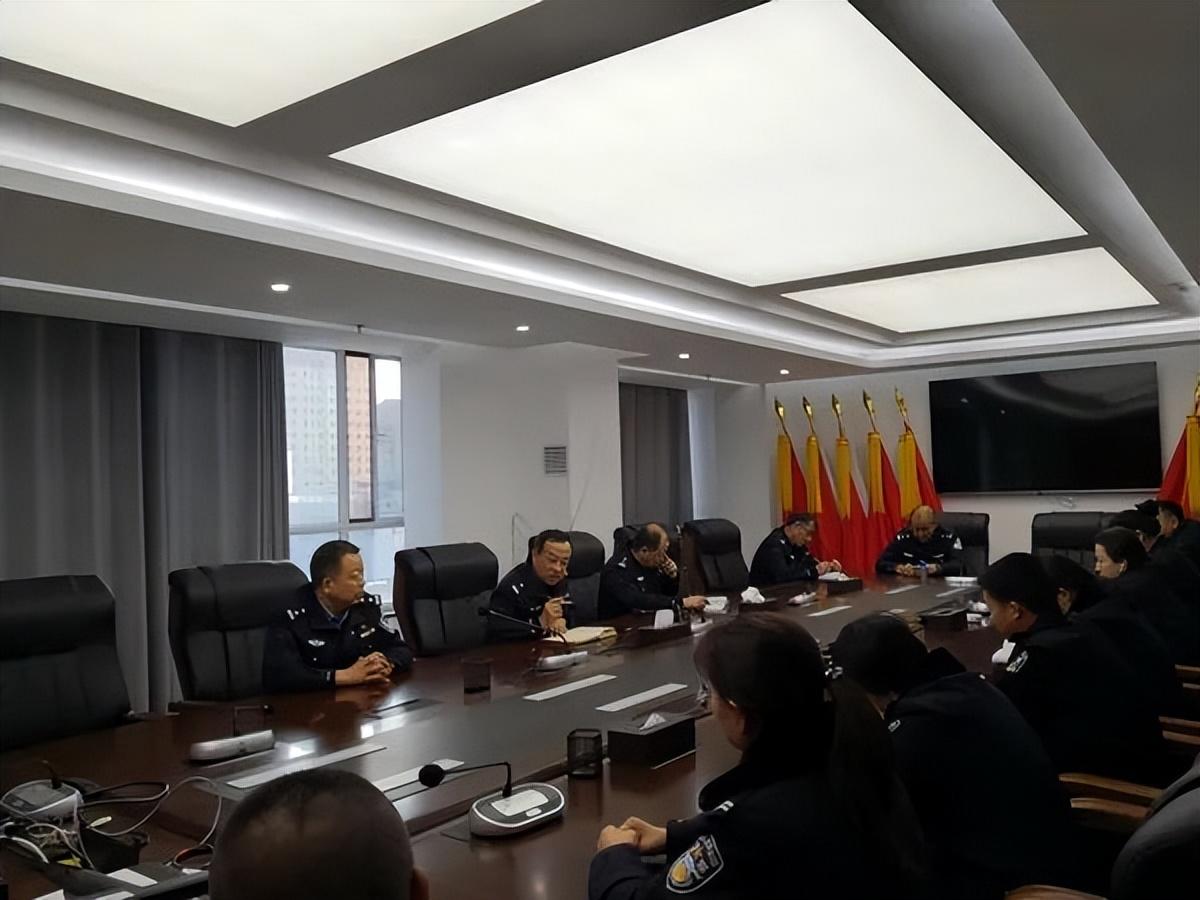 澳门与香港正版精准免费资料大全,警惕虚假宣传-全面释义、解释与落实、专家解答解释落实