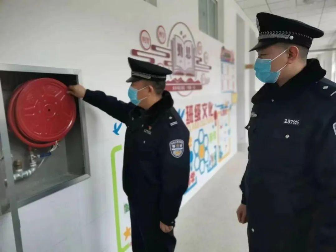 2025年澳门精准免费老钱庄,警惕虚假宣传、全面解答、构建解答解释落实