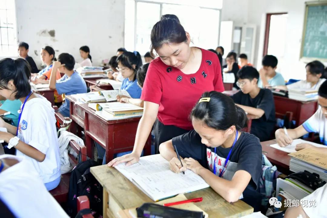 7777788888精准免费4肖真相，详细解答、时代解答解释落实